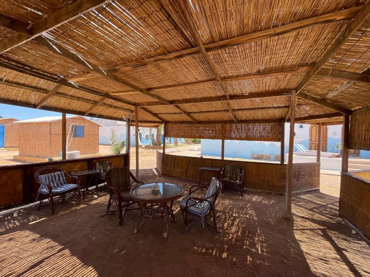 Dolphin Camp Hotel Dahab Bagian luar foto
