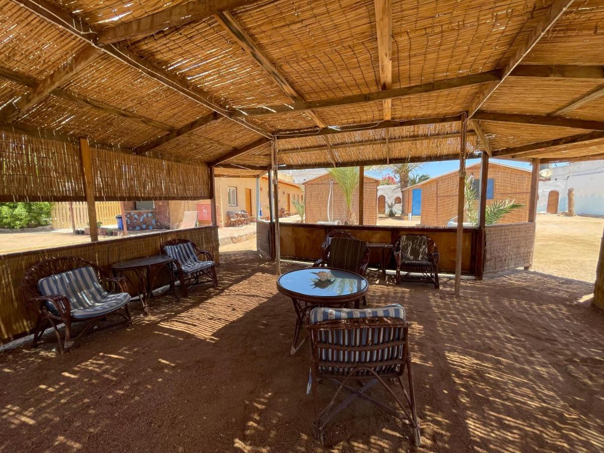 Dolphin Camp Hotel Dahab Bagian luar foto