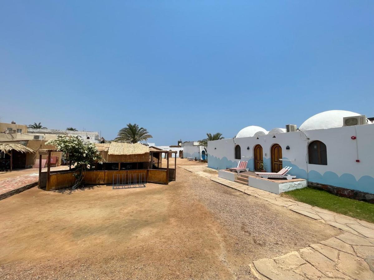Dolphin Camp Hotel Dahab Bagian luar foto