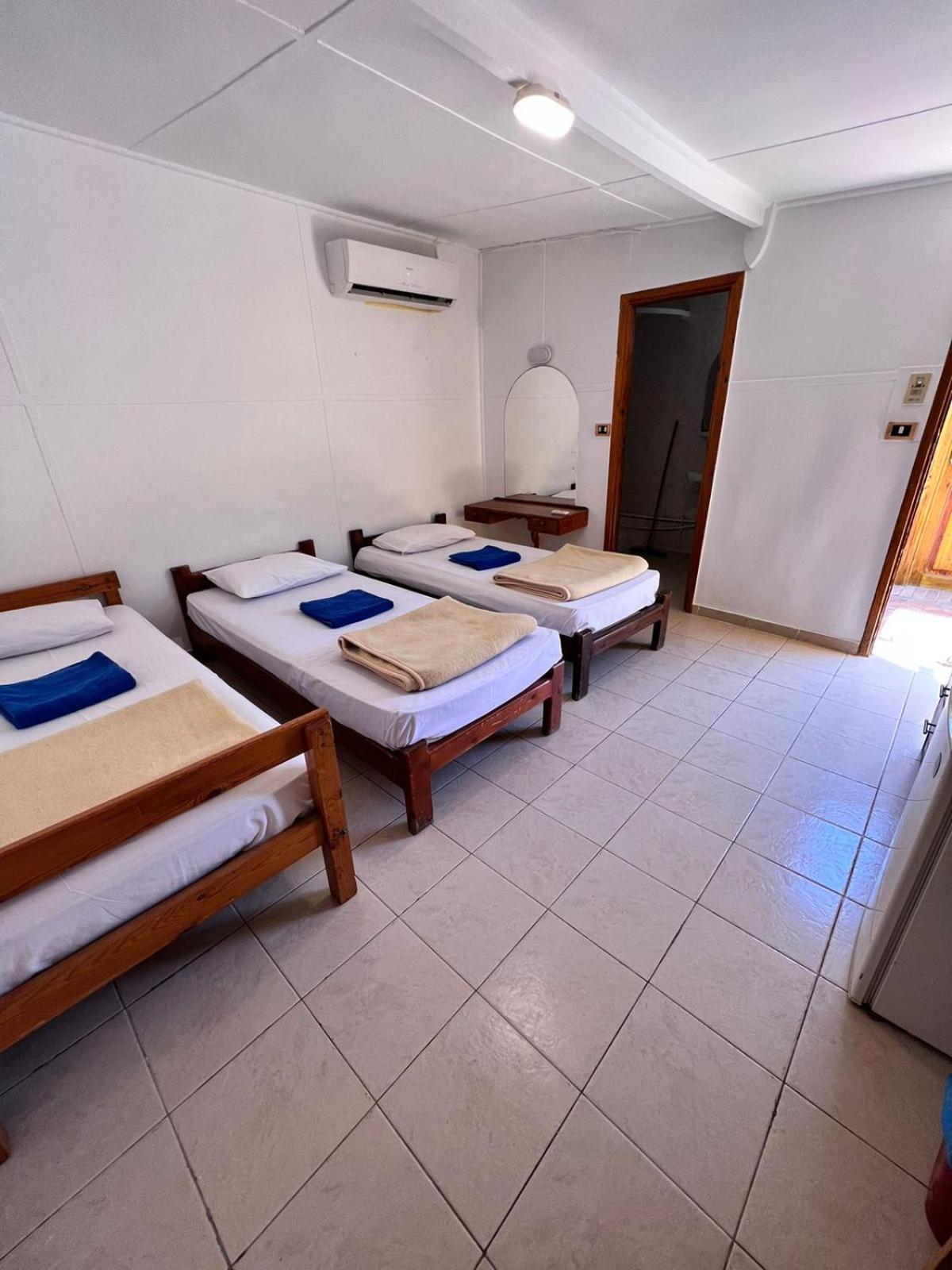 Dolphin Camp Hotel Dahab Bagian luar foto
